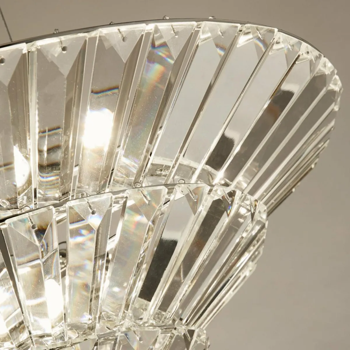suspension_savannah___lampes_verre_cristal_1.webp Store Searchlight Suspension Savannah, à 8 lampes, verre cristal