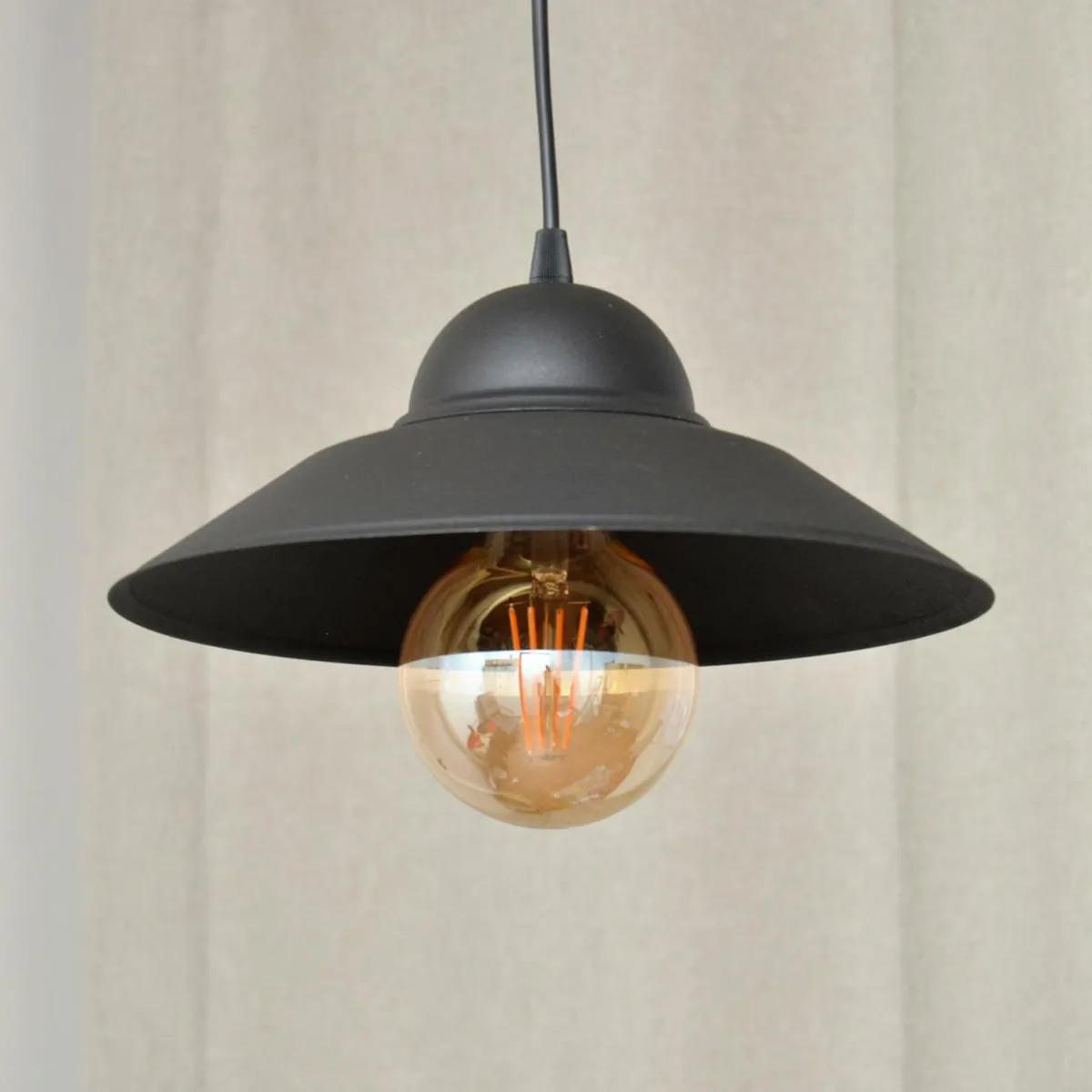 suspension_sorapis_noir_mtal___cm_3.webp Outlet HELAM Suspension Sorapis, noir, métal, Ø 27,5 cm