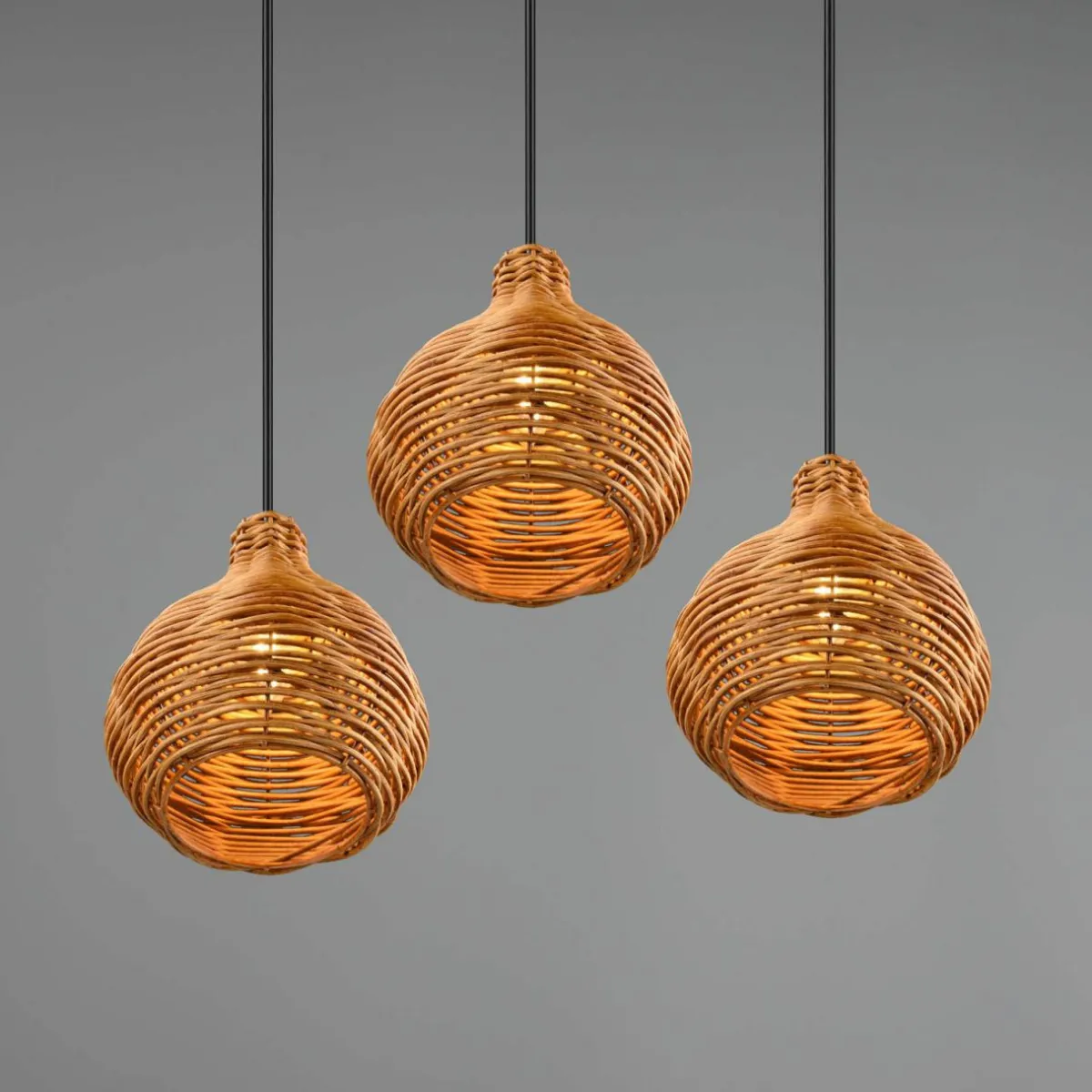 suspension_sprout_en_rotin___lampes_naturelle_1.webp Sale Reality Leuchten Suspension Sprout en rotin, à 3 lampes, naturelle