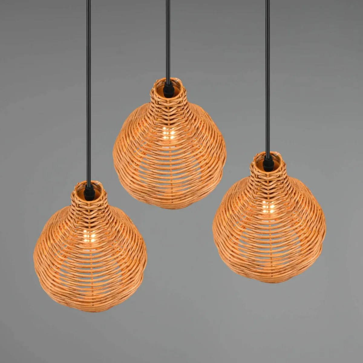 suspension_sprout_en_rotin___lampes_naturelle_3.webp Sale Reality Leuchten Suspension Sprout en rotin, à 3 lampes, naturelle