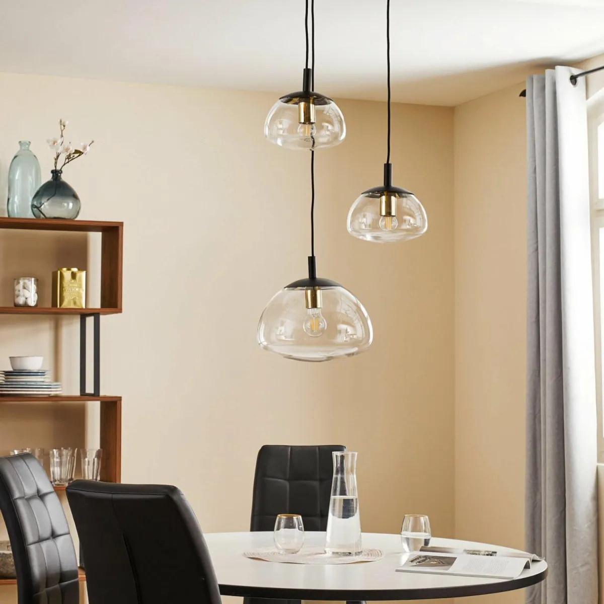 suspension_turku__lampes_ronde_transparentenoire_0.webp Sale Euluna Suspension Turku 3 lampes ronde transparente/noire