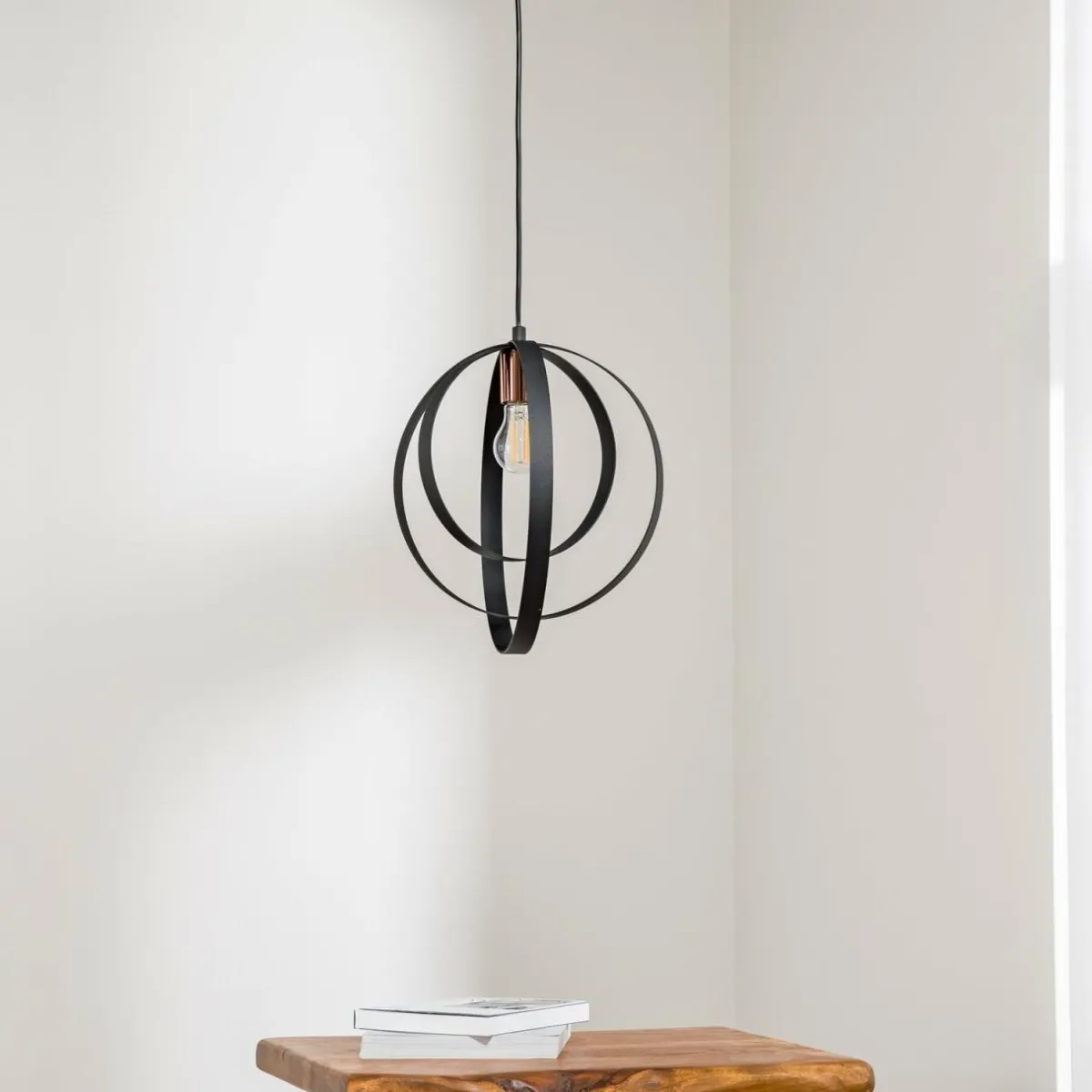 suspension_vaveyla_s_avec_trois_anneaux_noirs_0.webp Clearance Opviq Suspension Vaveyla 446-S avec trois anneaux noirs