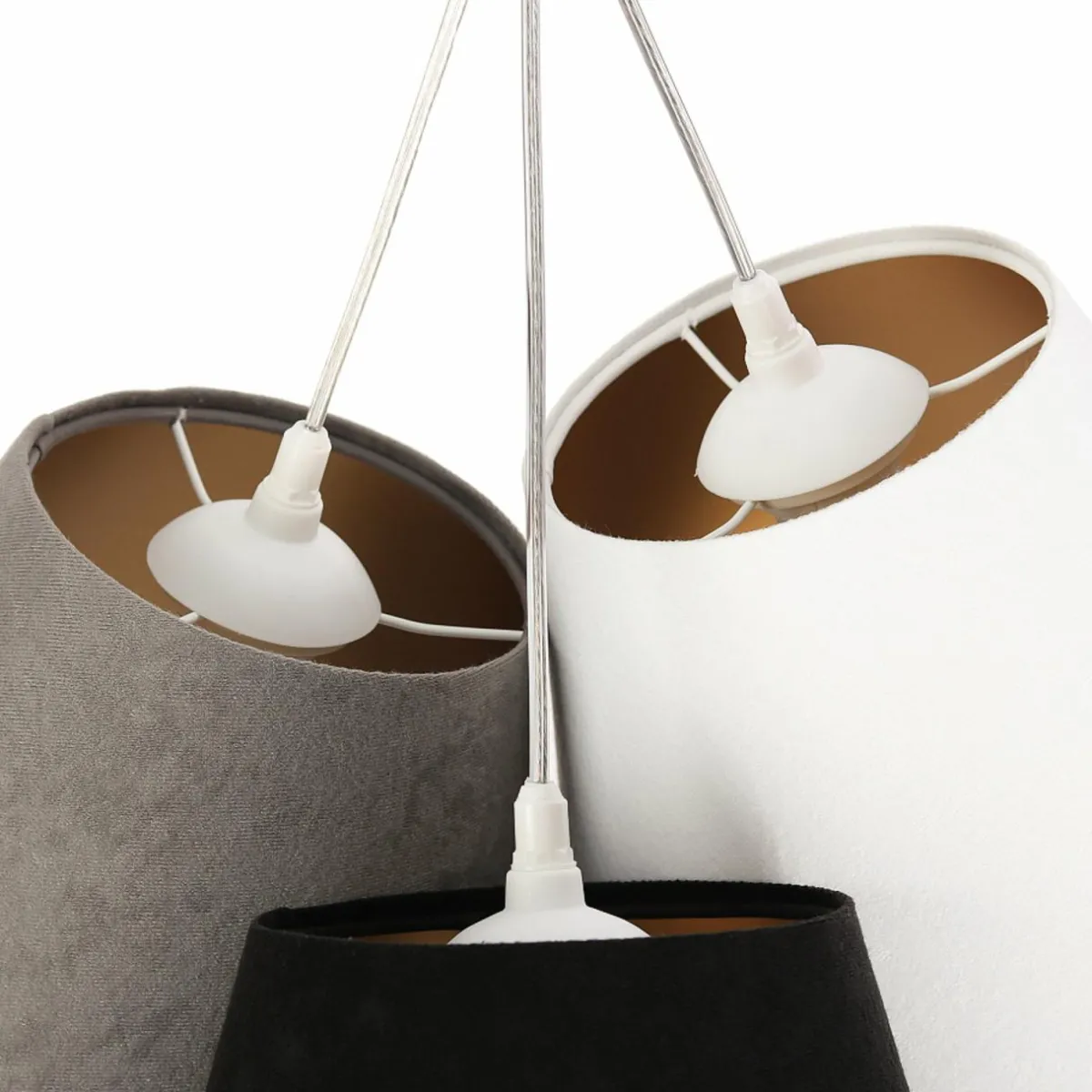 suspension_zsofia___lampes_blancgrisnoiror_4.webp New Maco Design Suspension Zsofia à 3 lampes blanc/gris/noir/or