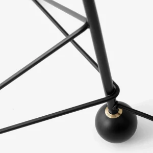 Store &Tradition Lampe à poser Tripod HM9, noir, hauteur 45 cm